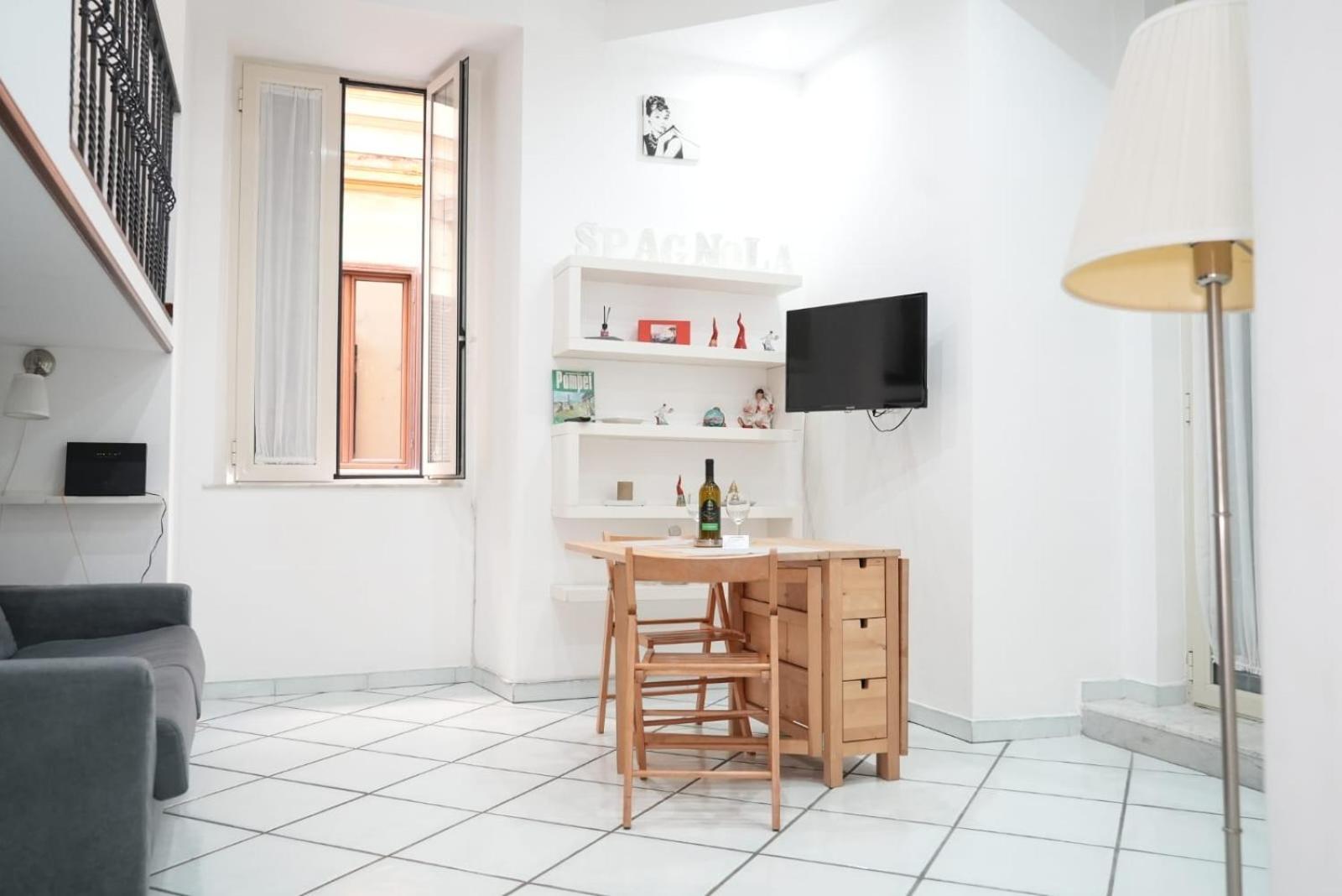 Casa Vacanza La Spagnola Naples Extérieur photo